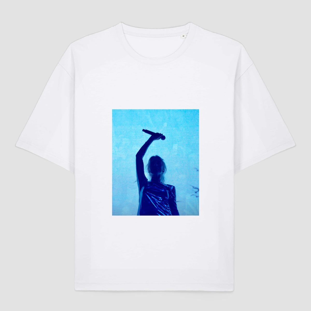 ionnalee | iamamiwhoami - BLUE IN CONCERT - photo tee
